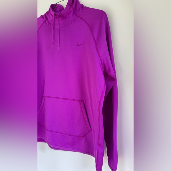 Nike Women's Thermal Fit Purple Hoodie - Picture 4 of 8